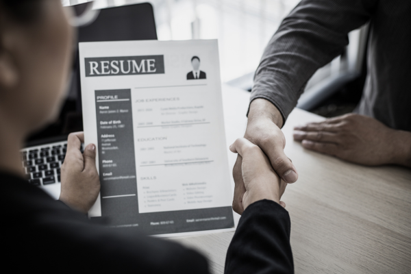 Resolução de conflitos: transforme problemas em oportunidades no ambiente profissional